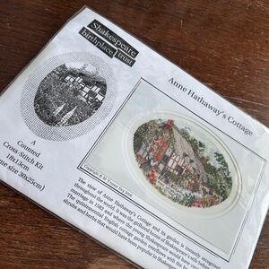Shakespeare Birthplace Trust - Anne Hathaway’s Cottage Cross Stitch Kit - New